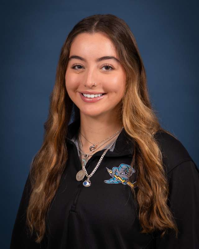 Photo of Chloe Hinojosa